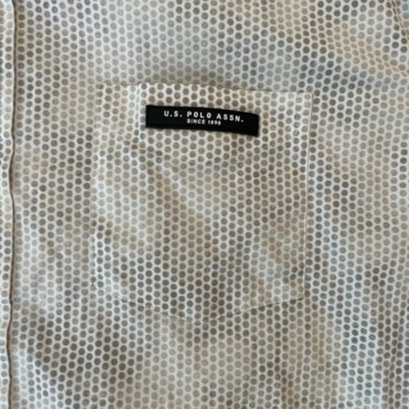 U.S. Polo Assn. Slim Fit Stretch Button Down Short Sleeve Shirt IP3 - Men's XL - Picture 3 of 6